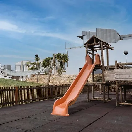 Quaint & Chic Seaside Villa Santa Cruz