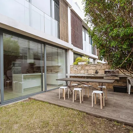 Quaint & Chic Seaside Villa Santa Cruz (Oeste)