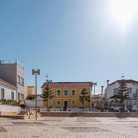 Quaint & Chic Seaside Villa *