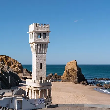 Quaint & Chic Seaside Villa Santa Cruz (Oeste)